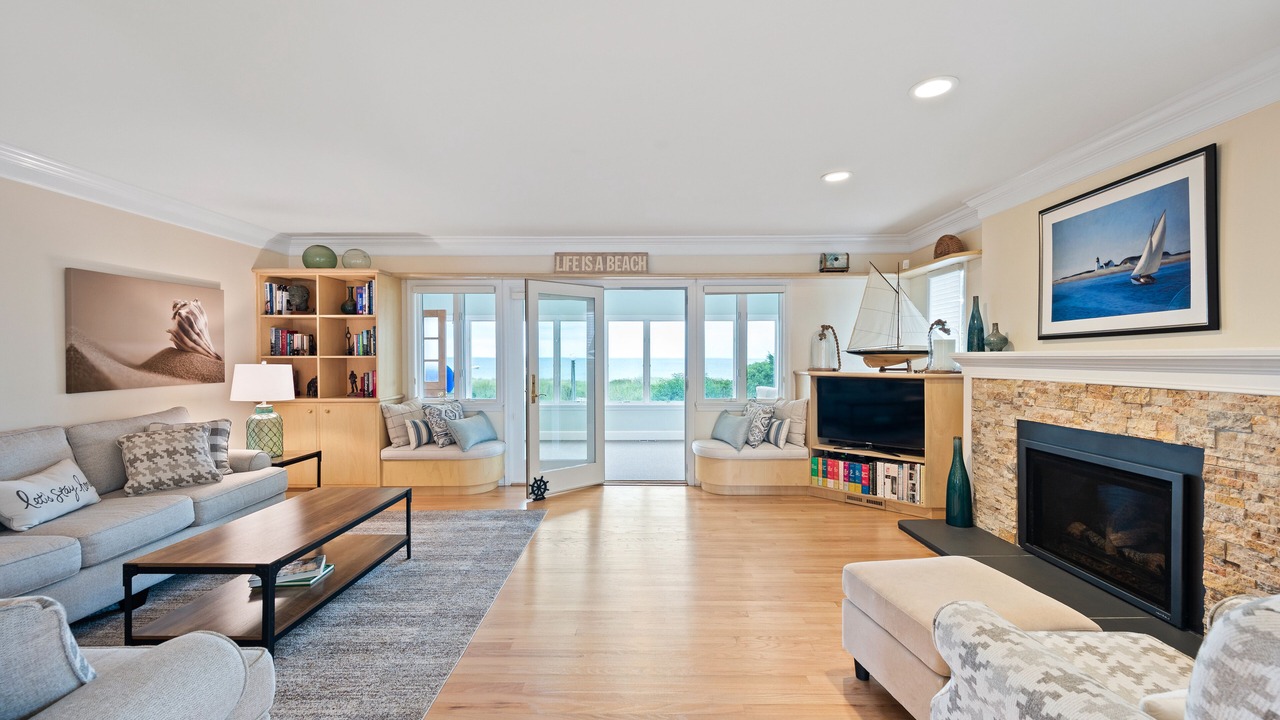 Photo of Livingroom in Mount Sinai