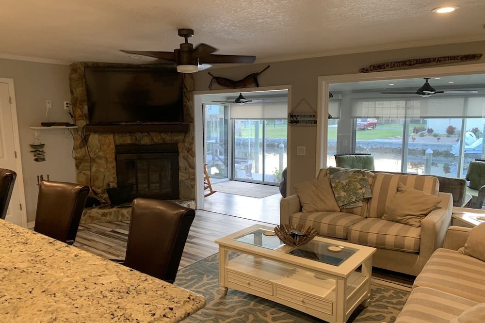 Photo of Outdoor in Riverhaven Village