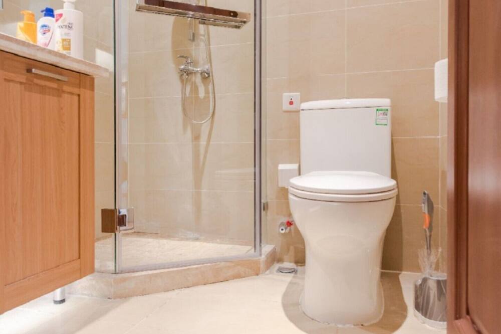 Photo of Bathroom in Yanta Qu