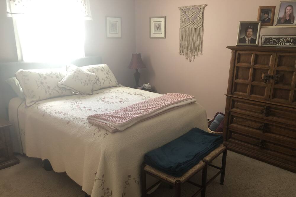 Photo of Bedroom in Center Moriches