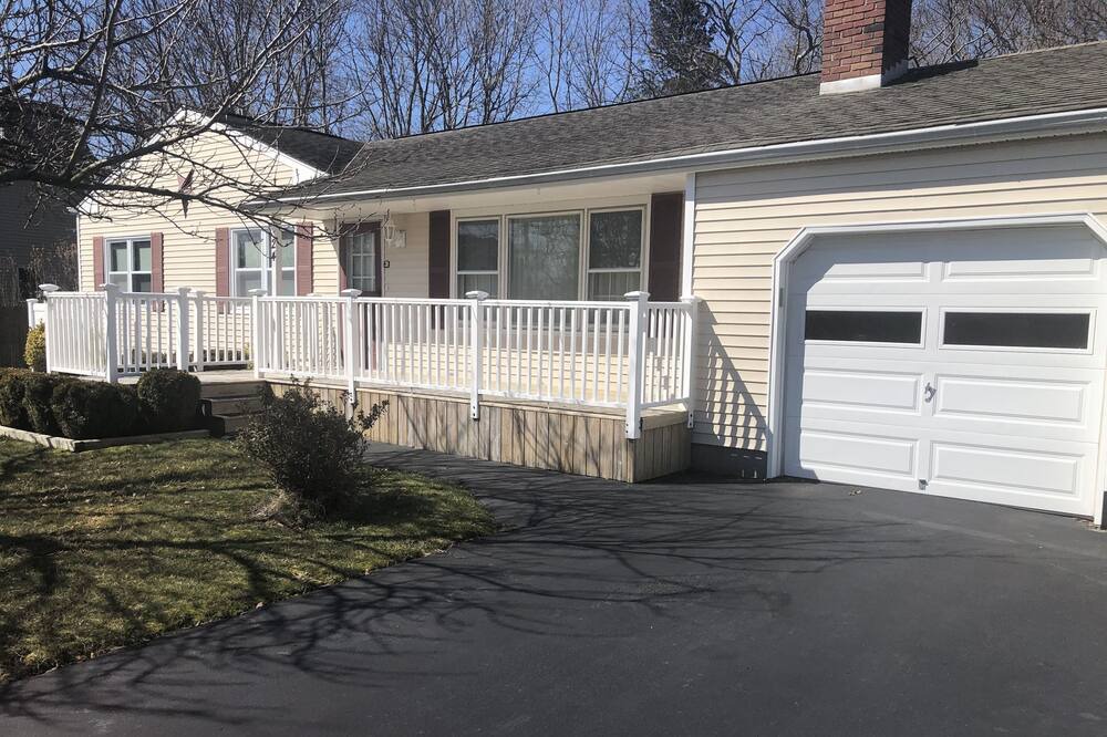 Photo of Others in Center Moriches