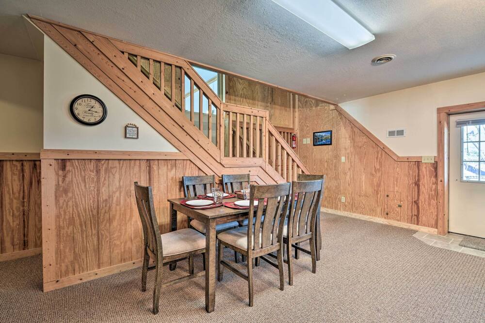Photo of Others in Rural Retreat