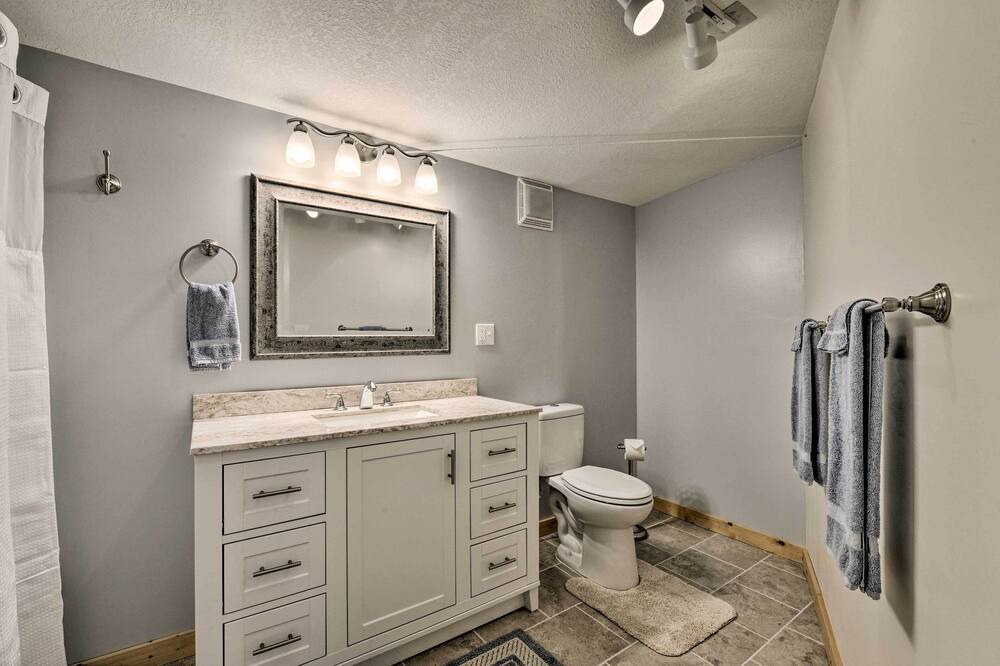 Photo of Bathroom in Rural Retreat