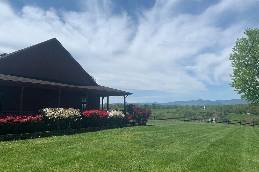 Photo of Outdoor in Haywood