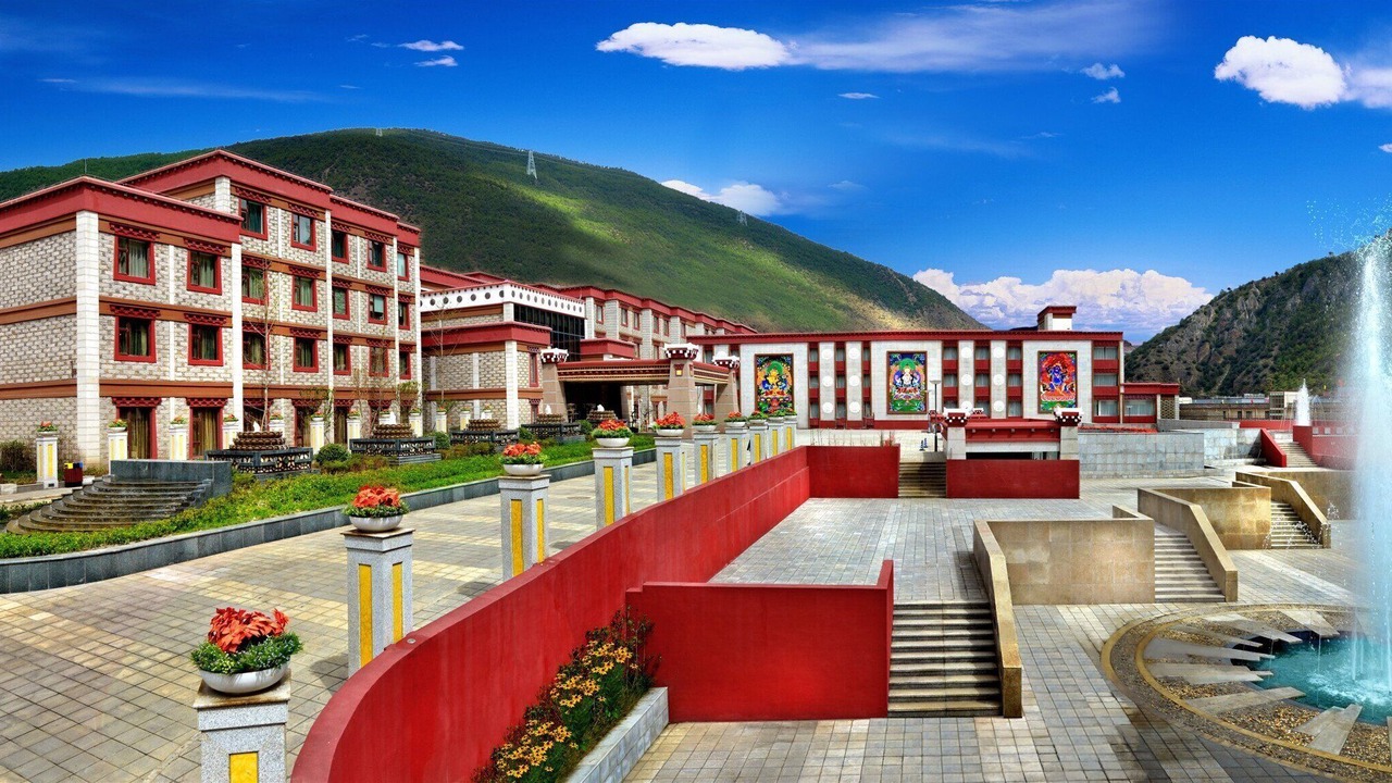 Photo of Outdoor in Daocheng