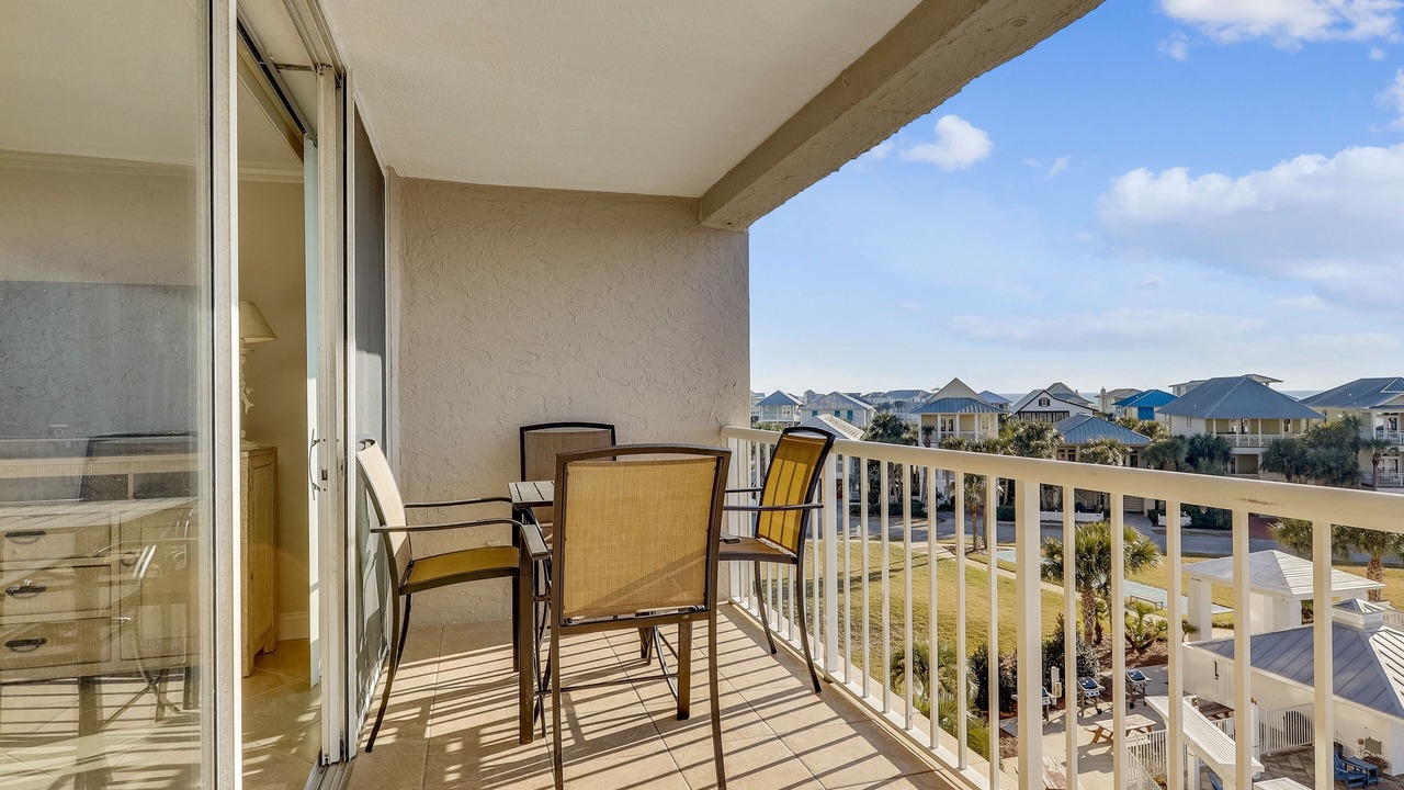 Photo of Patio Balcony in Holiday Isle