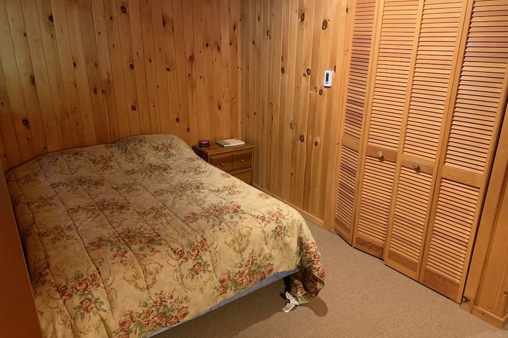 Photo of Bedroom in Otis