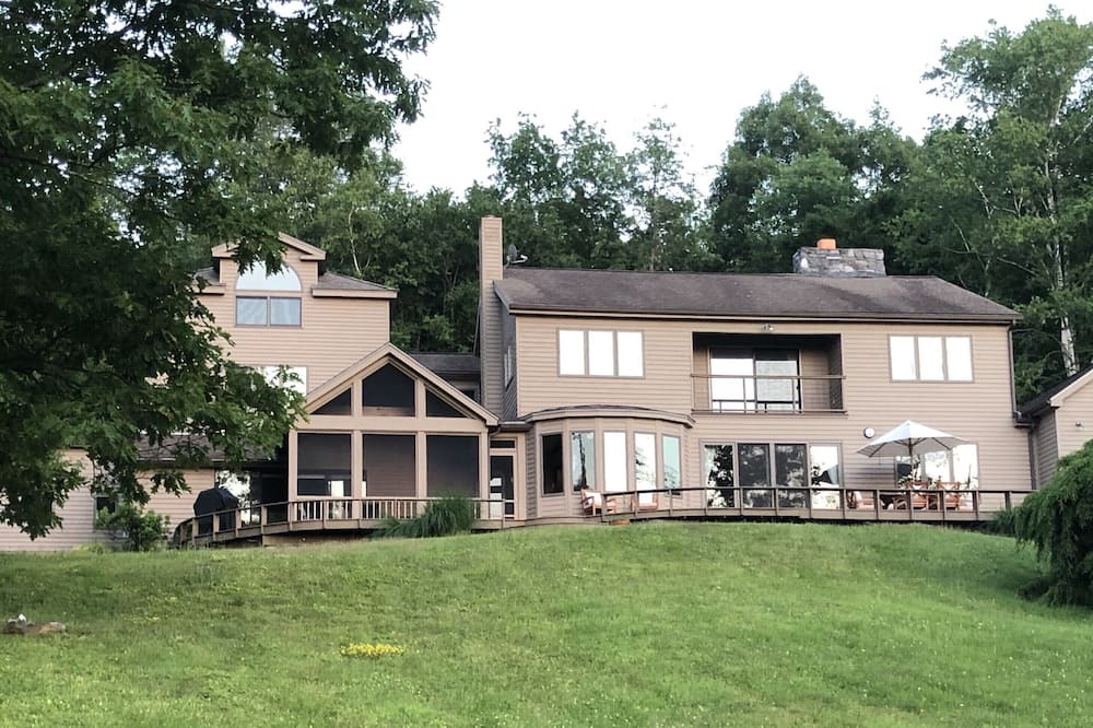 Photo of Outdoor in West Stockbridge