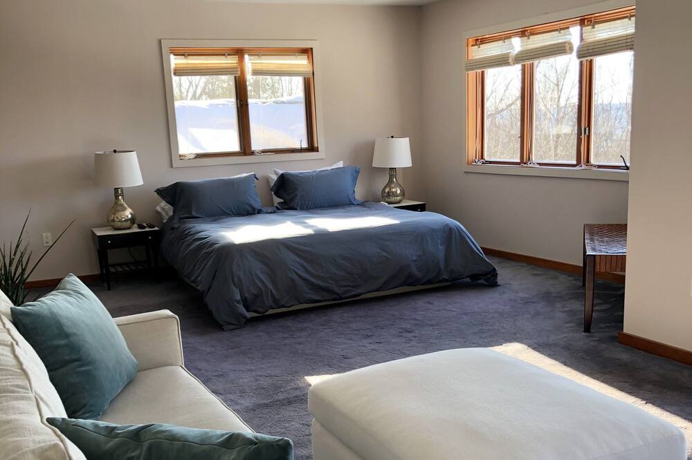 Photo of Bedroom in West Stockbridge