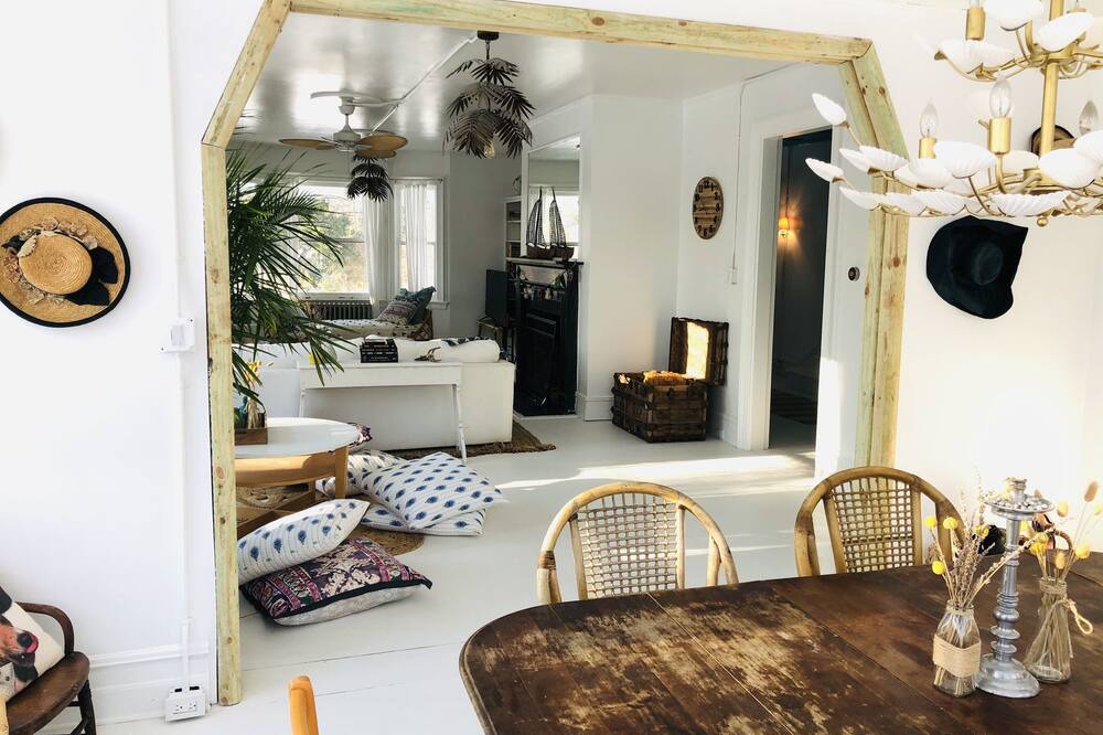 Photo of Livingroom in Bellport