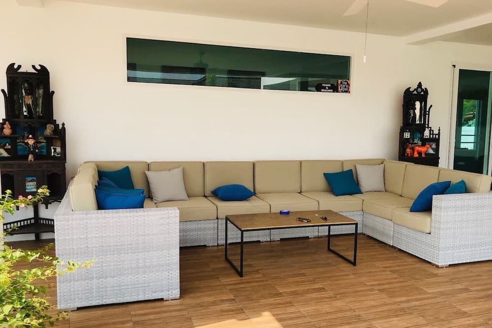 Photo of Livingroom in Sam Roi Yot