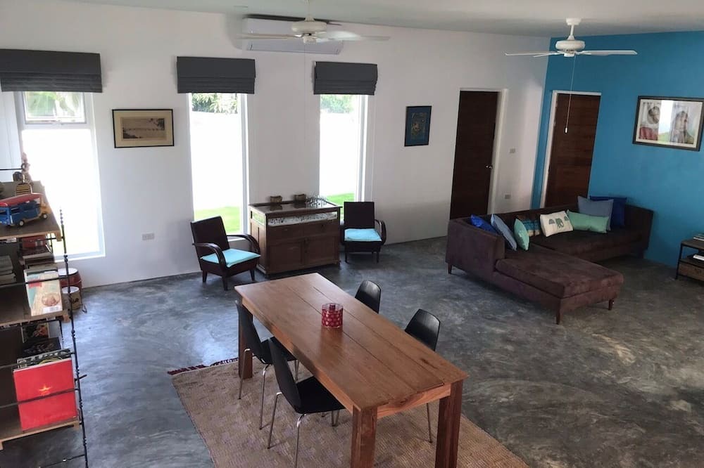 Photo of Livingroom in Sam Roi Yot