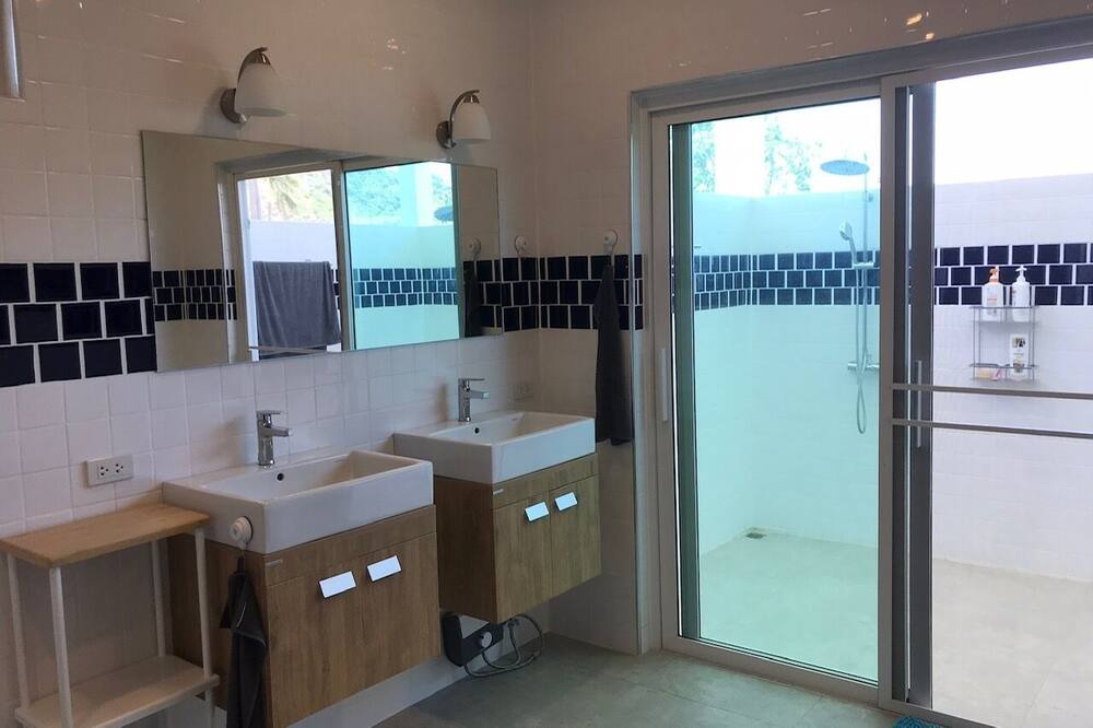 Photo of Bathroom in Sam Roi Yot