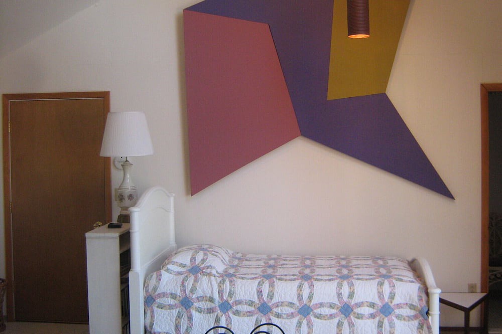Photo of Bedroom in West Stockbridge