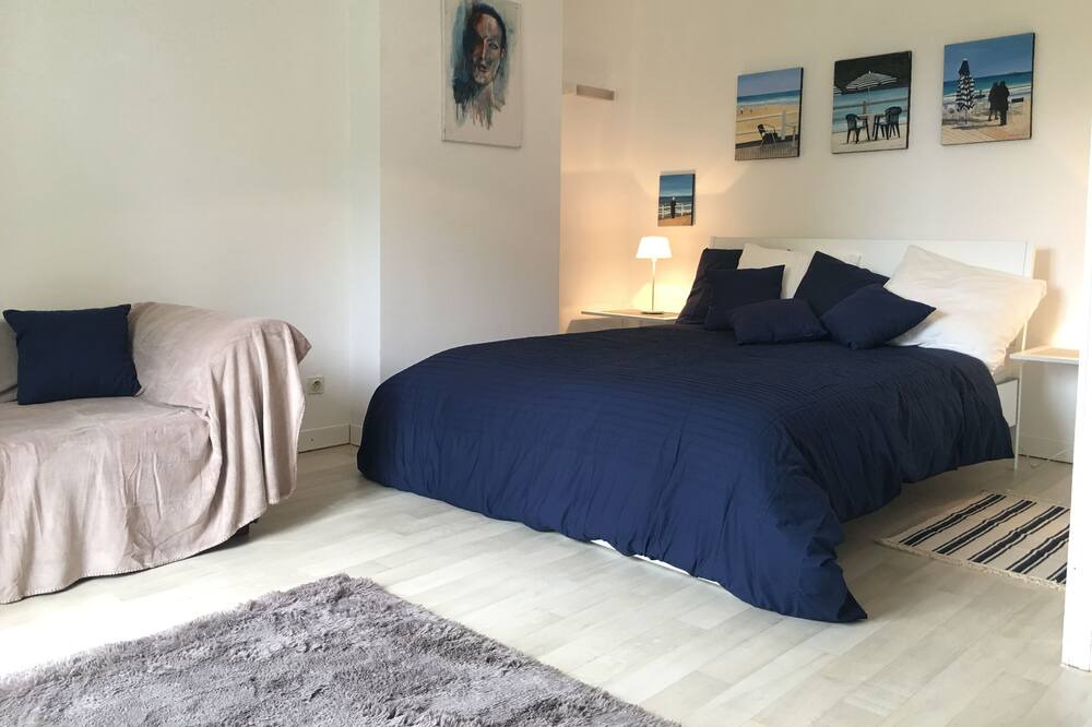 Photo of Bedroom in Treguier