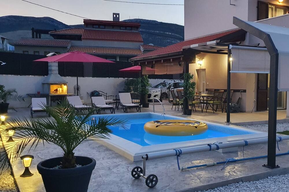 Photo of Outdoor in Rudine