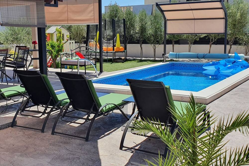 Photo of Outdoor in Rudine