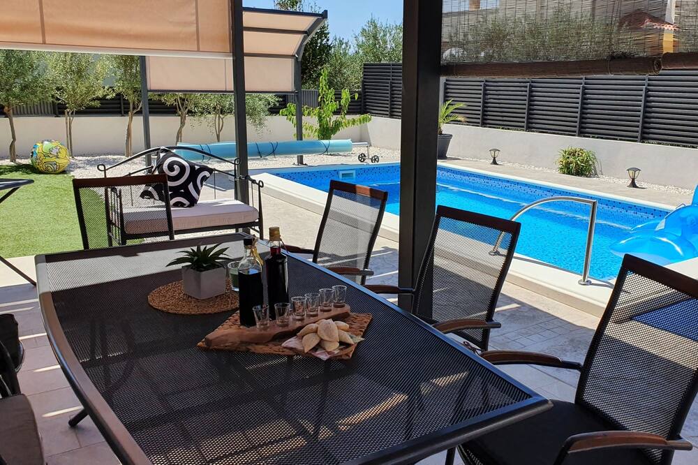 Photo of Outdoor in Rudine