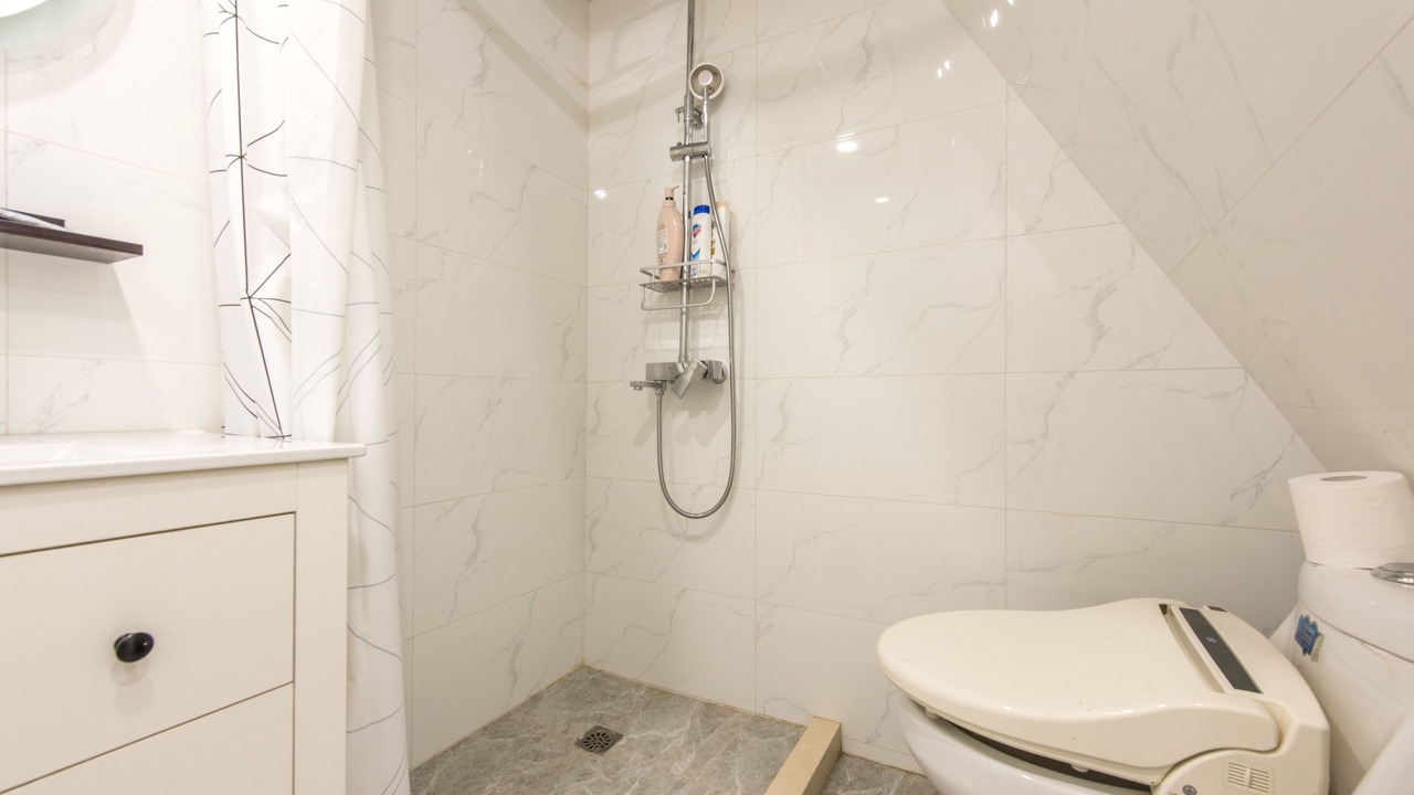 Photo of Bathroom in Huaihai Road Commercial Area