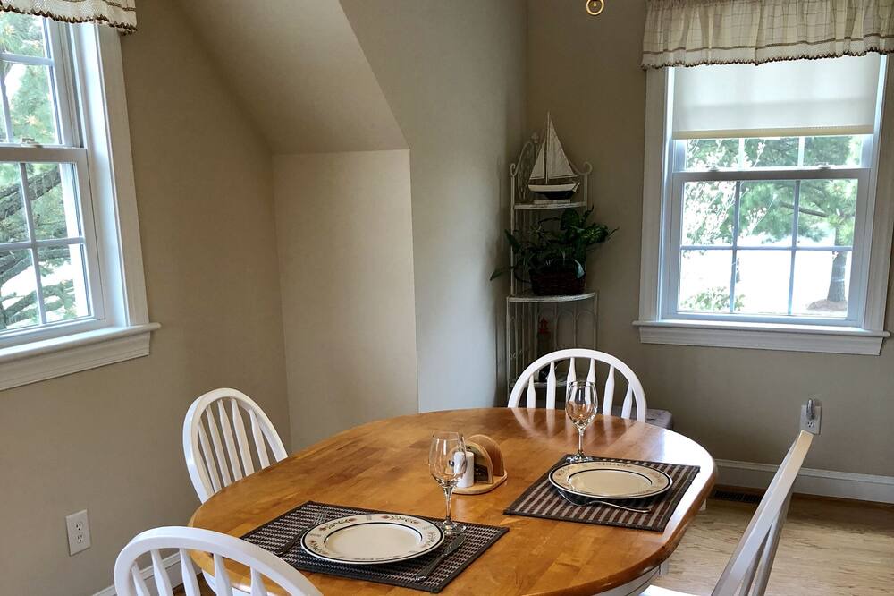 Photo of Kitchen in Moon