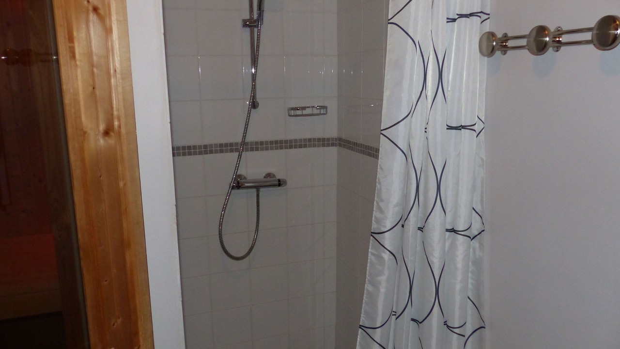 Photo of Bathroom in Treffiagat