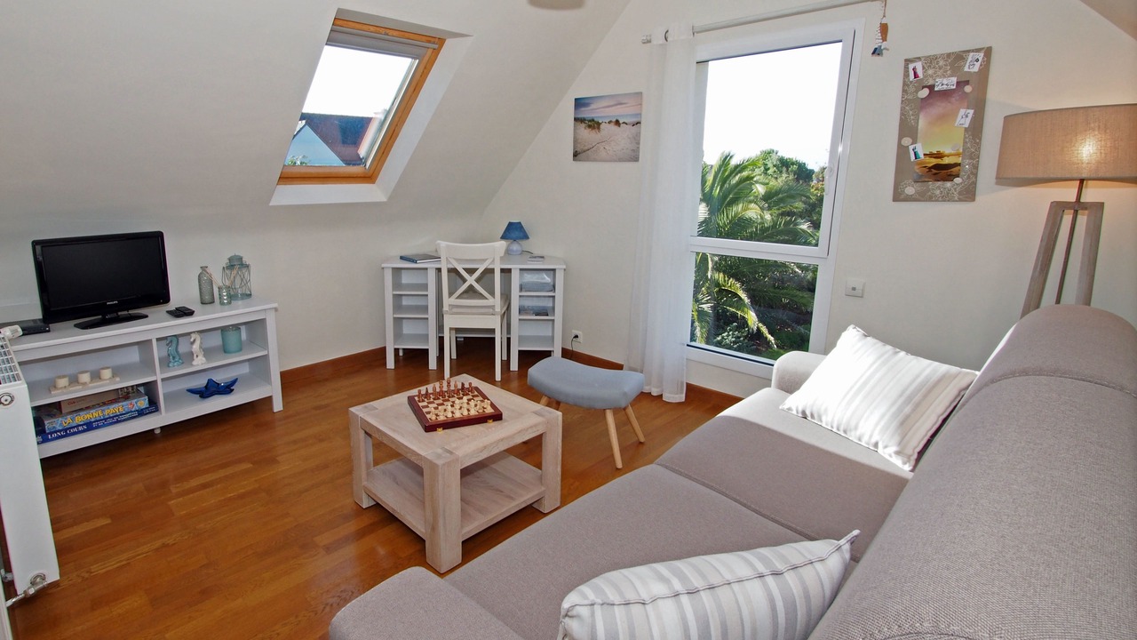Photo of Bedroom in Treffiagat