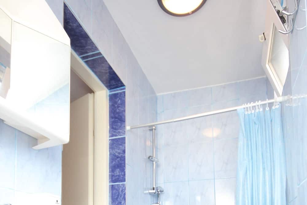 Photo of Bathroom in Cove Rogacic