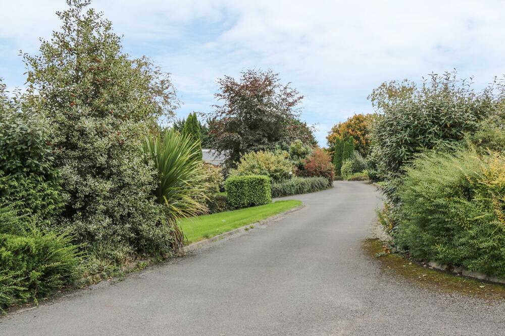 Photo of Outdoor in Ardue