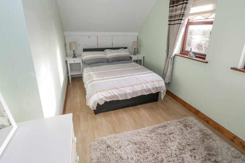 Photo of Bedroom in Castlebaldwin