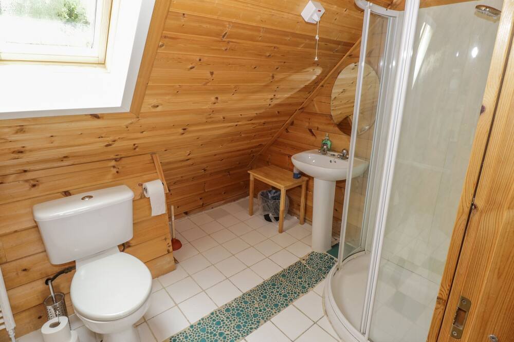 Photo of Bathroom in Ballinagleragh