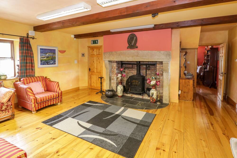 Photo of Livingroom in Drumaveil North
