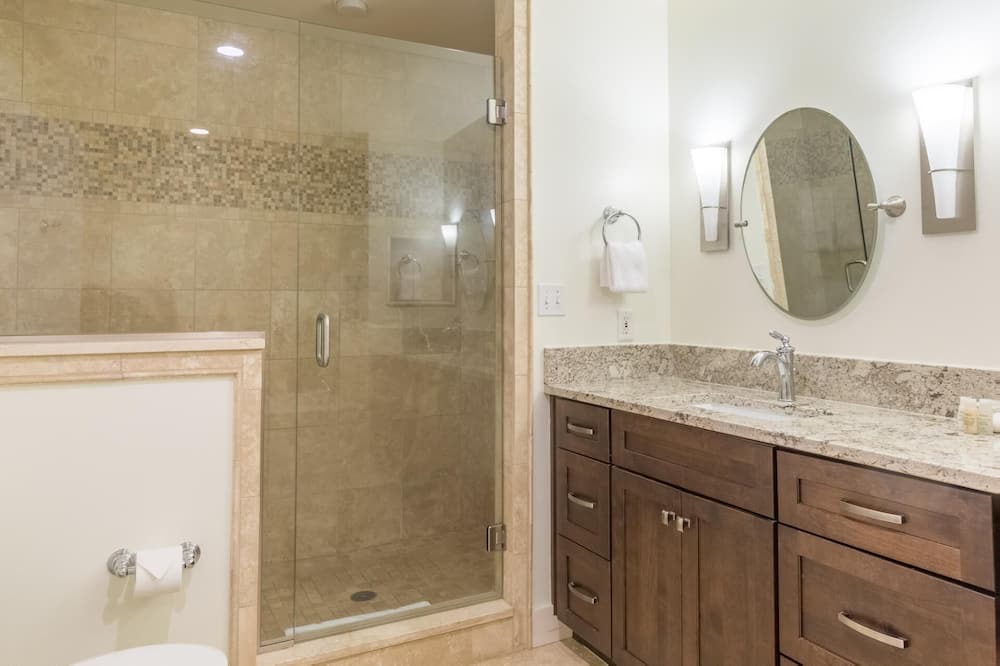 Photo of Bathroom in Gulf District