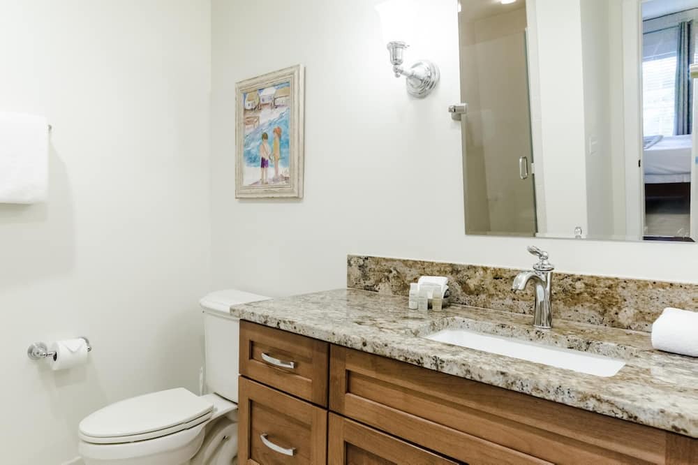 Photo of Bathroom in Gulf District