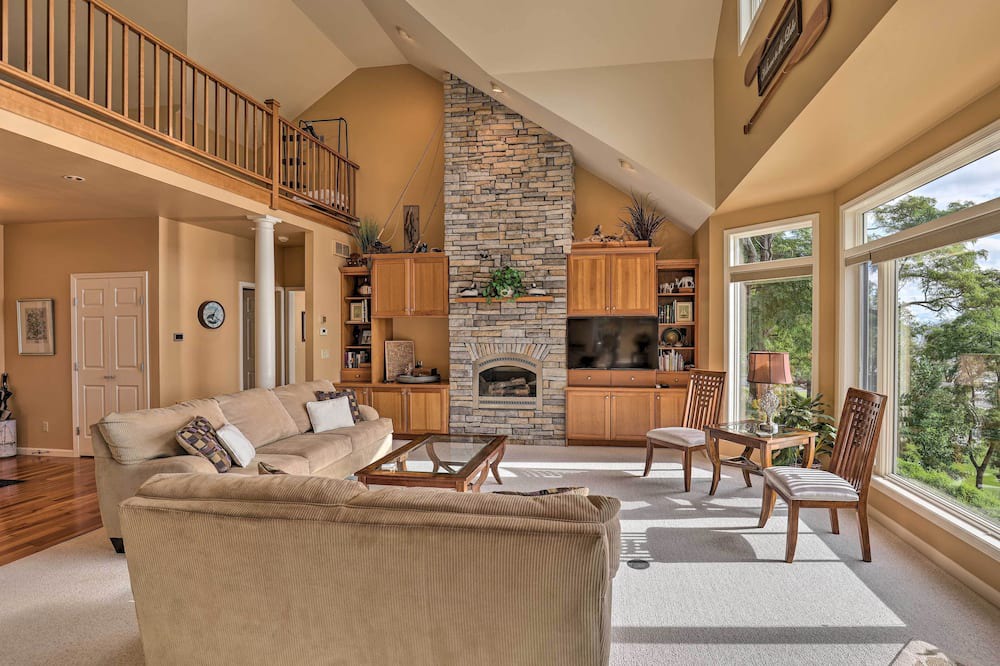 Photo of Livingroom in Willard