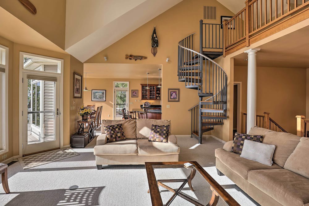 Photo of Livingroom in Willard