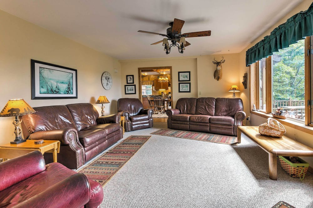 Photo of Livingroom in Steuben