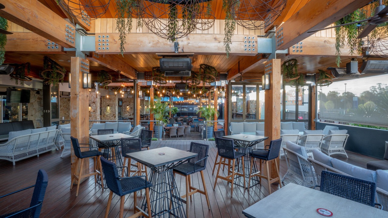 Photo of Patio Balcony in North St Marys