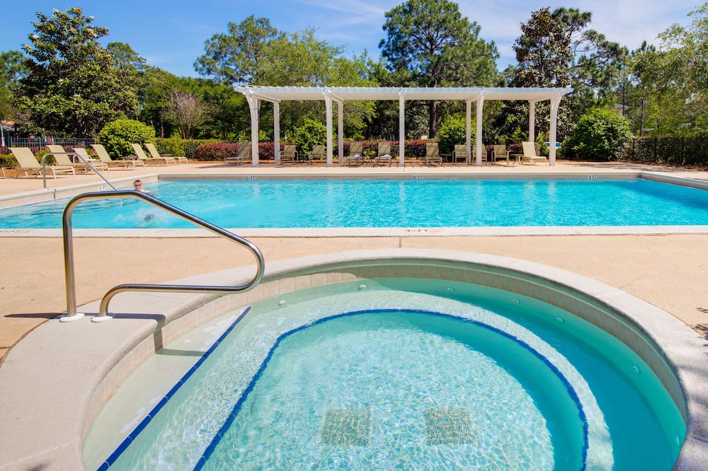 Photo of Outdoor in Laurel Grove