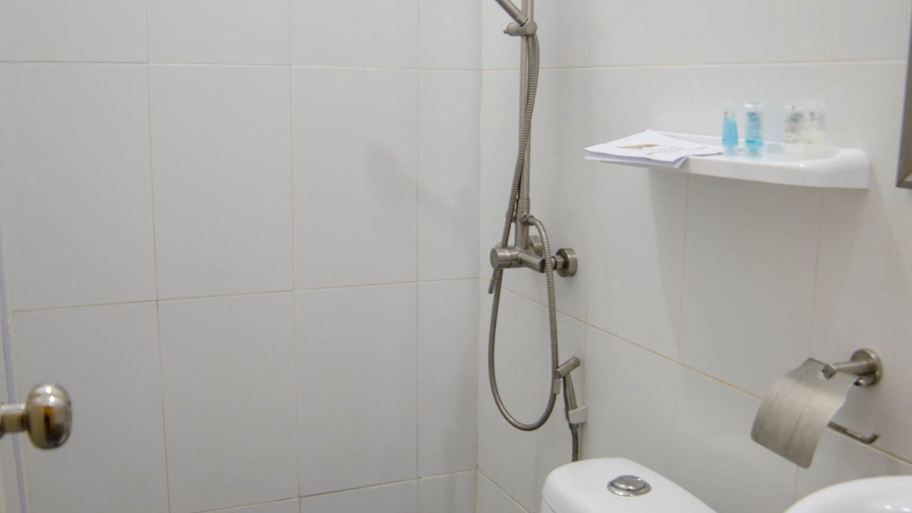 Photo of Bathroom in Thulusdhoo Island