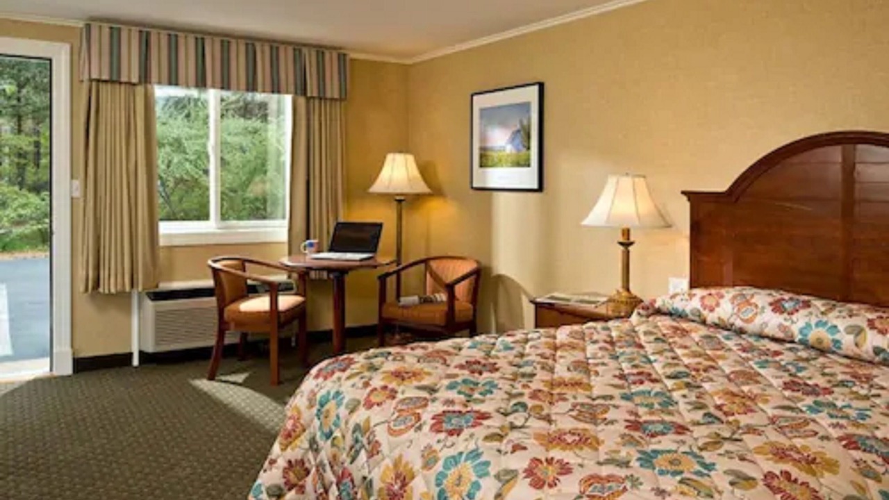 Photo of Bedroom in Wellfleet