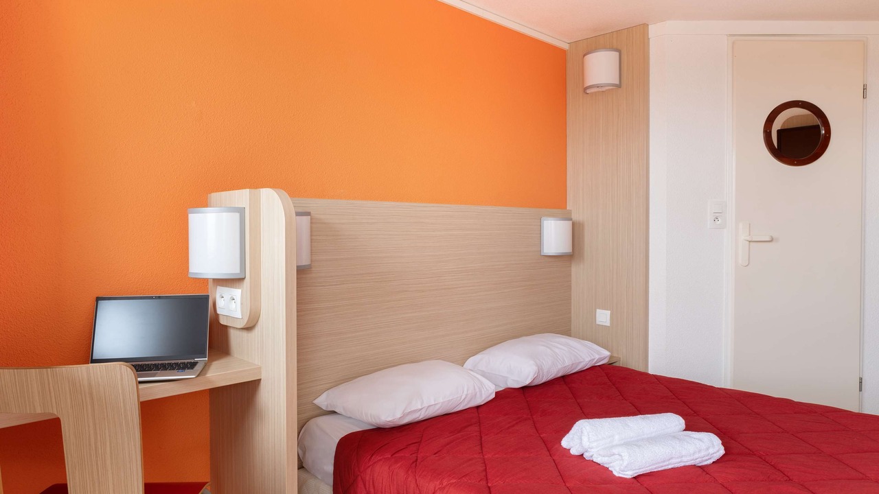 Photo of Bedroom in Montfavet