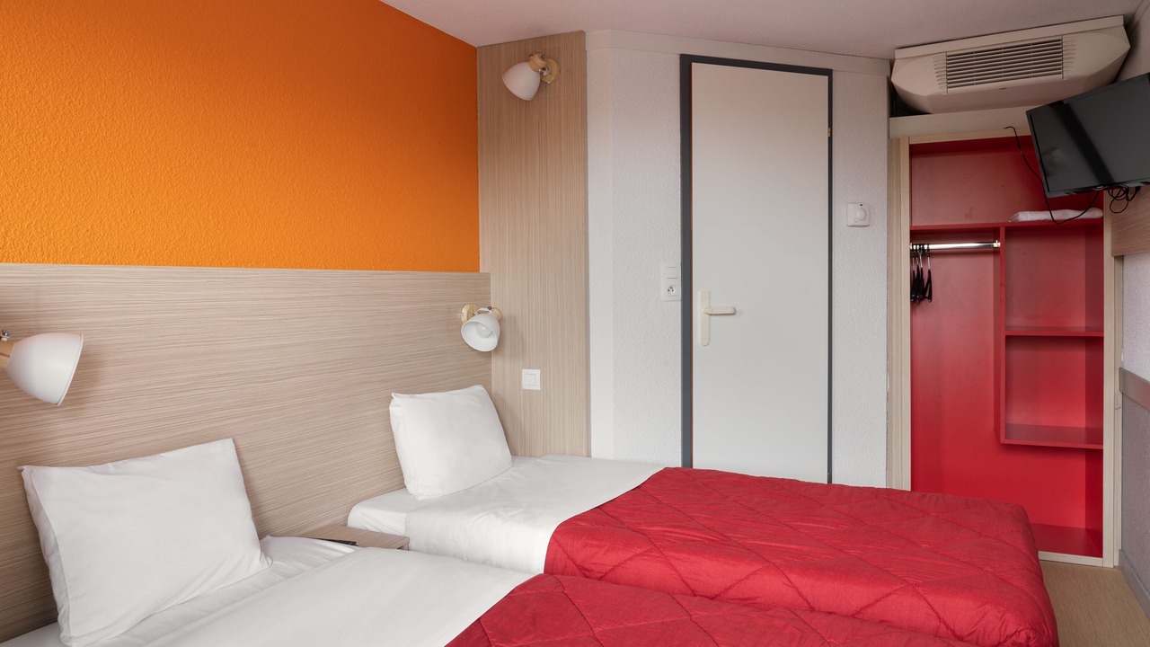 Photo of Bedroom in Montfavet