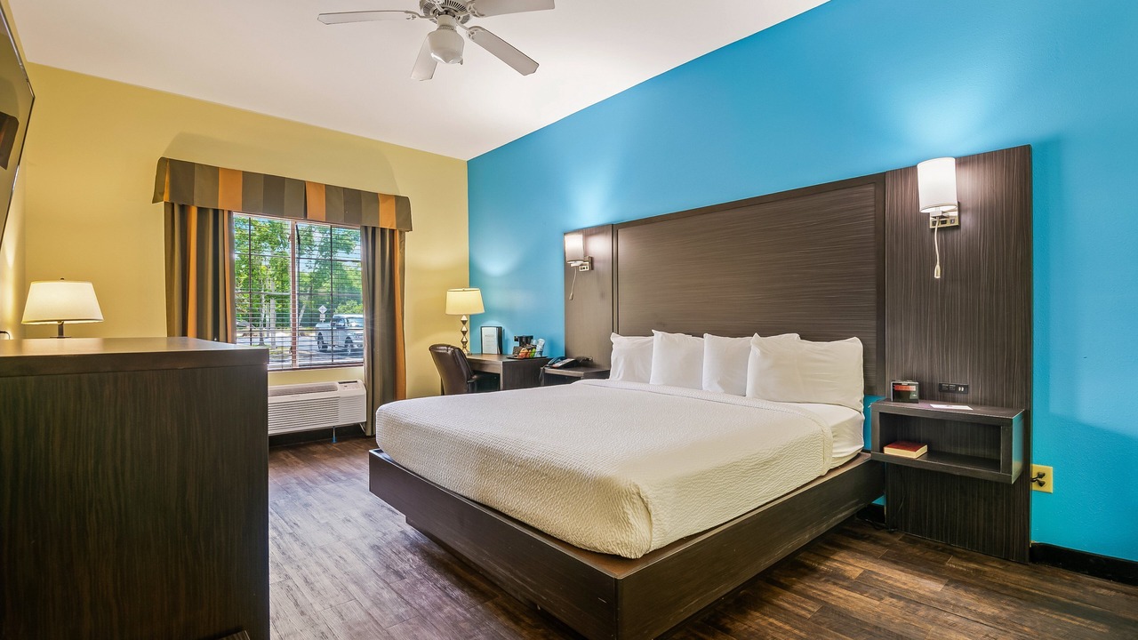 Photo of Bedroom in Crawfordville