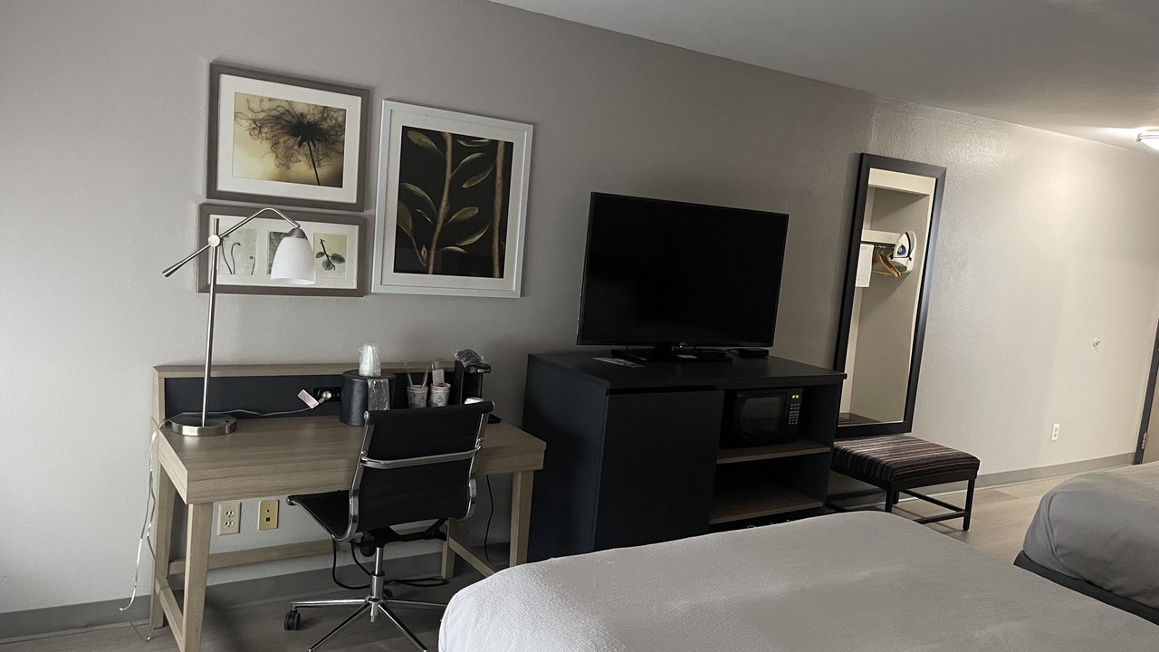 Photo of Bedroom in Midway