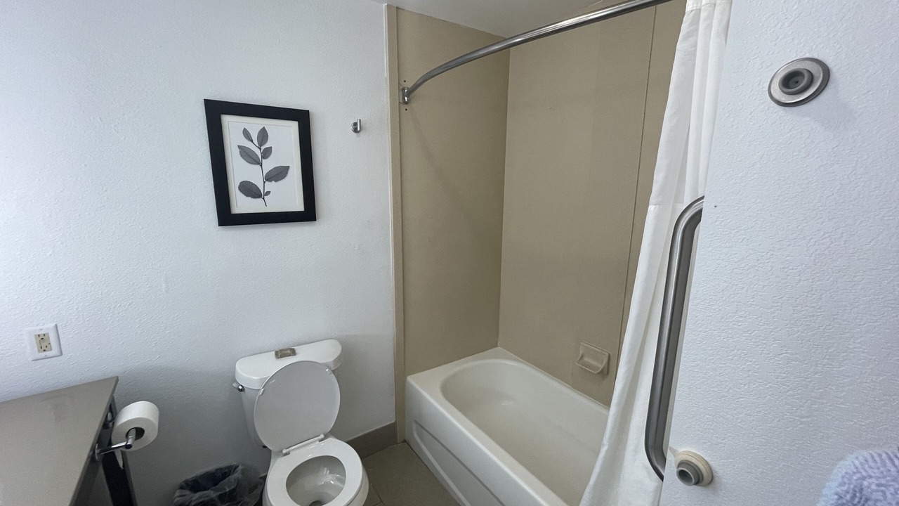 Photo of Bathroom in Midway