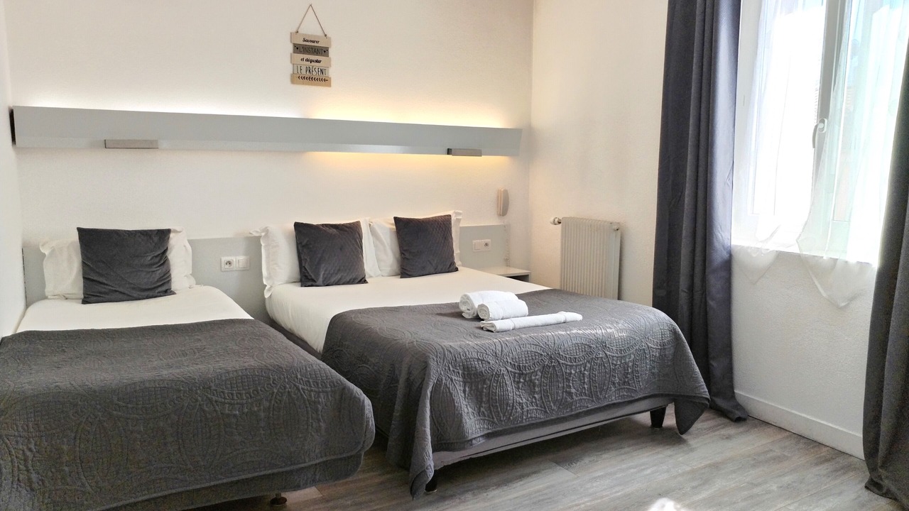 Photo of Bedroom in Entraigues-sur-la-Sorgue