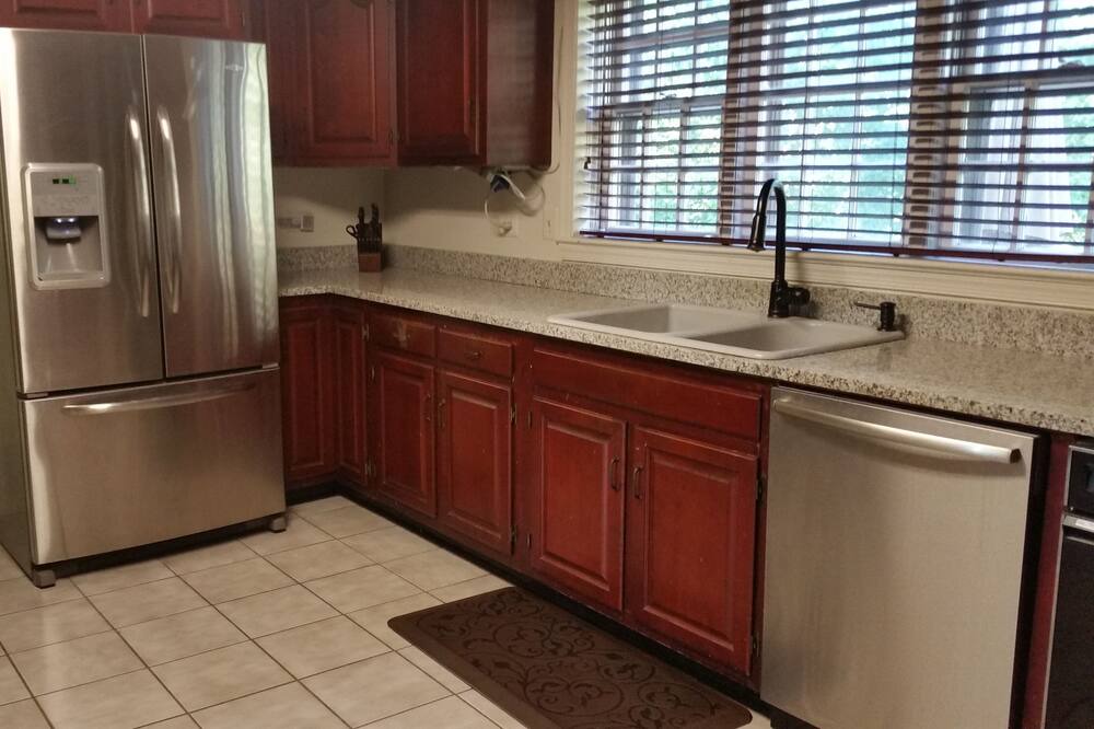 Photo of Kitchen in Leesburg