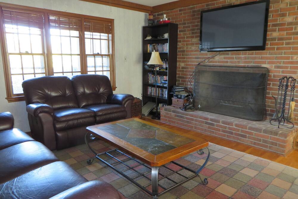 Photo of Bedroom in Leesburg
