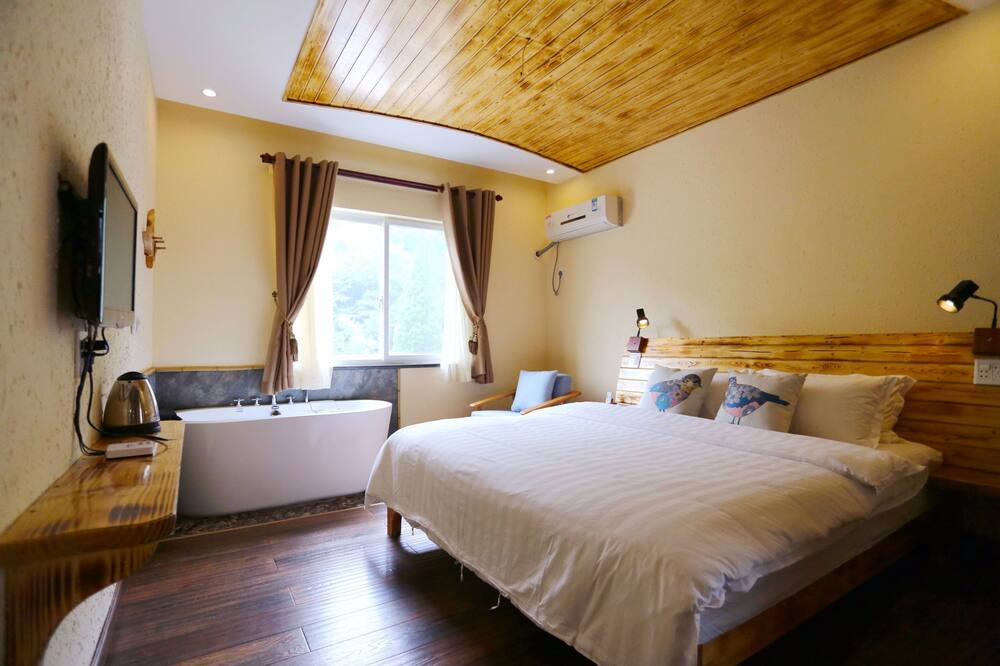 Photo of Bedroom in Moganshan