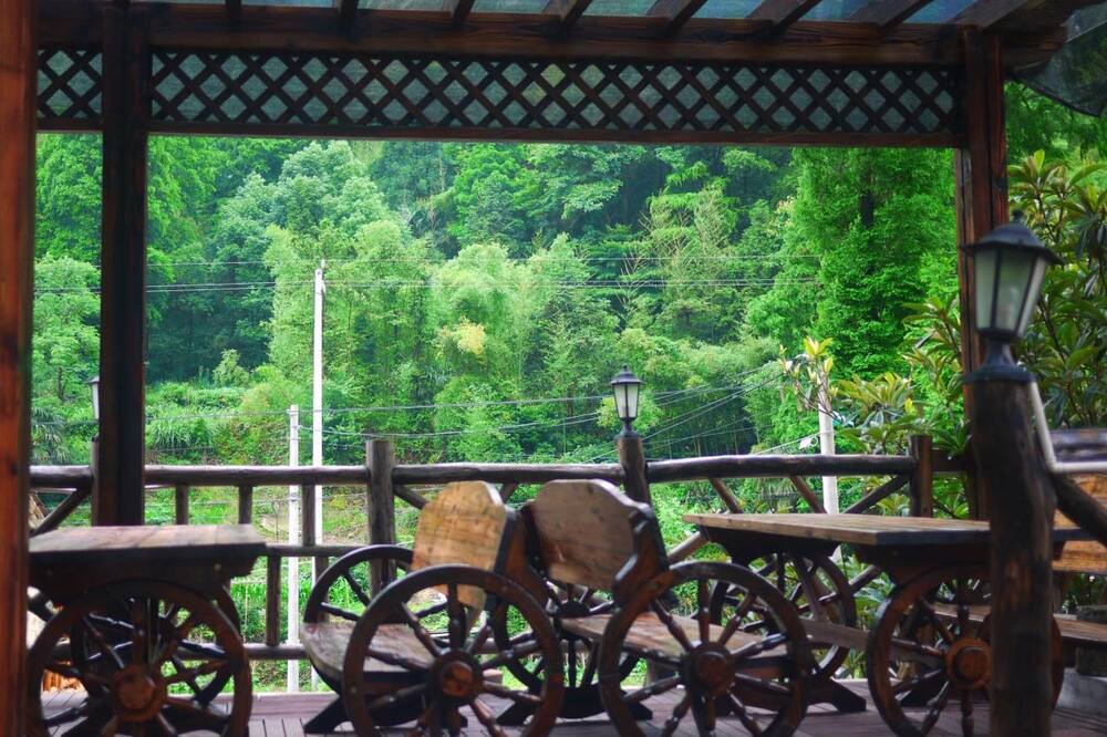 Photo of Patio Balcony in Moganshan